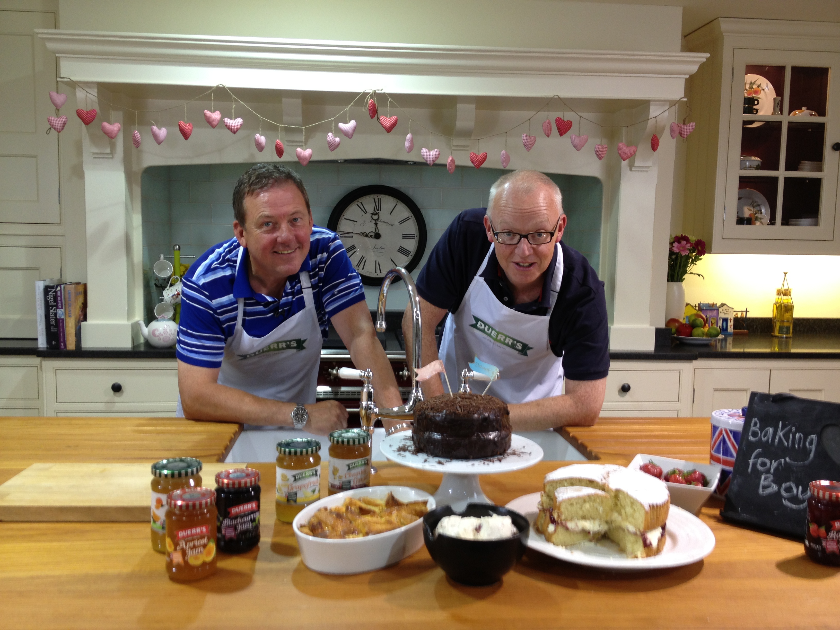 Mincemeat Crumble with Apple, Almond, Brandy & Ginger Recipe